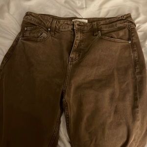 cute brown jeans!